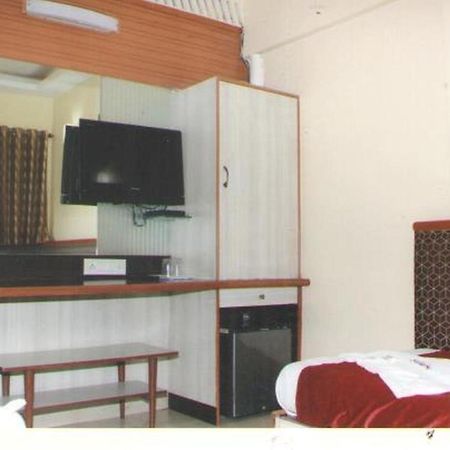 Hotel Siddhartha Mumbai Exterior foto